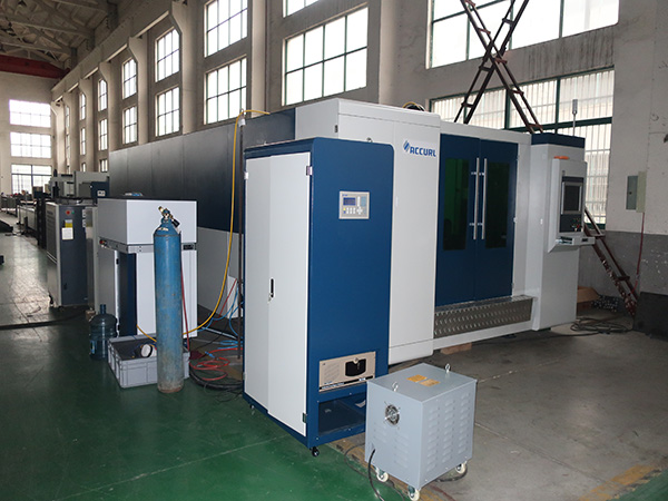 1000W fiber laser tube cutting machine - ACCURL